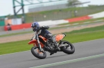 Motorcycle-action-photographs;Silverstone-circuit;Silverstone-photographs;Trackday-digital-images;event-digital-images;eventdigitalimages;no-limits-trackday;peter-wileman-photography;rockingham-towcester-northamptonshire;trackday;trackday-photos