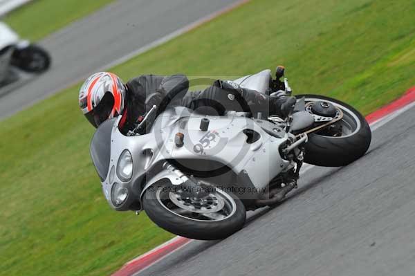 Motorcycle action photographs;Silverstone circuit;Silverstone photographs;Trackday digital images;event digital images;eventdigitalimages;no limits trackday;peter wileman photography;rockingham towcester northamptonshire;trackday;trackday photos