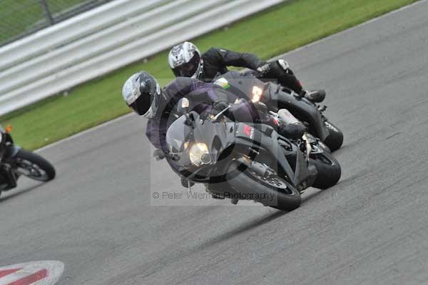 Motorcycle action photographs;Silverstone circuit;Silverstone photographs;Trackday digital images;event digital images;eventdigitalimages;no limits trackday;peter wileman photography;rockingham towcester northamptonshire;trackday;trackday photos