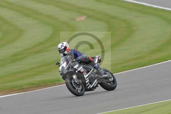 Motorcycle action photographs;Silverstone circuit;Silverstone photographs;Trackday digital images;event digital images;eventdigitalimages;no limits trackday;peter wileman photography;rockingham towcester northamptonshire;trackday;trackday photos