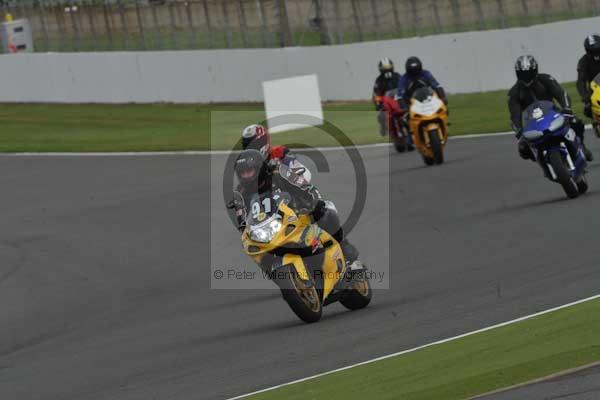 Motorcycle action photographs;Silverstone circuit;Silverstone photographs;Trackday digital images;event digital images;eventdigitalimages;no limits trackday;peter wileman photography;rockingham towcester northamptonshire;trackday;trackday photos