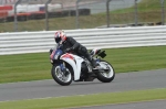 Motorcycle-action-photographs;Silverstone-circuit;Silverstone-photographs;Trackday-digital-images;event-digital-images;eventdigitalimages;no-limits-trackday;peter-wileman-photography;rockingham-towcester-northamptonshire;trackday;trackday-photos