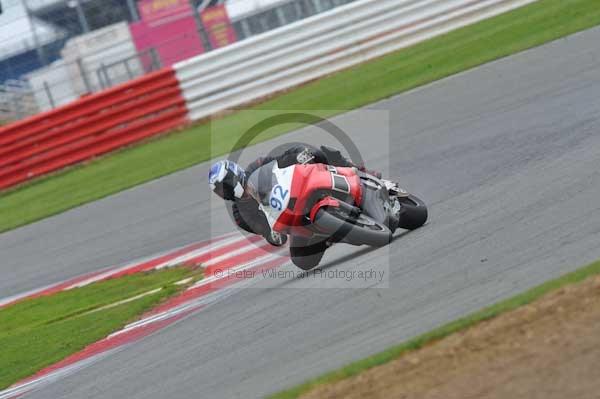 Motorcycle action photographs;Silverstone circuit;Silverstone photographs;Trackday digital images;event digital images;eventdigitalimages;no limits trackday;peter wileman photography;rockingham towcester northamptonshire;trackday;trackday photos