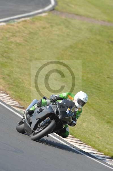 Mallory park Leicestershire;Mallory park photographs;Motorcycle action photographs;Trackday digital images;event digital images;eventdigitalimages;mallory park;no limits trackday;peter wileman photography;trackday;trackday photos