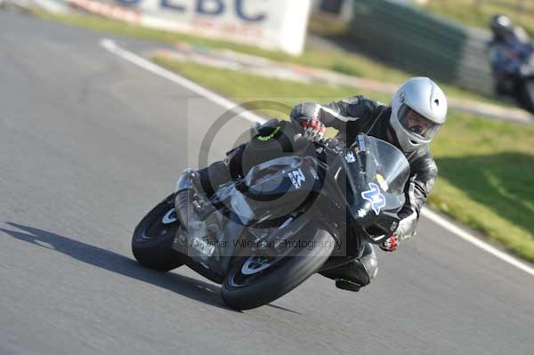 Mallory park Leicestershire;Mallory park photographs;Motorcycle action photographs;Trackday digital images;event digital images;eventdigitalimages;mallory park;no limits trackday;peter wileman photography;trackday;trackday photos
