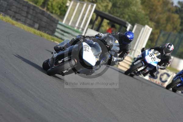 Mallory park Leicestershire;Mallory park photographs;Motorcycle action photographs;Trackday digital images;event digital images;eventdigitalimages;mallory park;no limits trackday;peter wileman photography;trackday;trackday photos