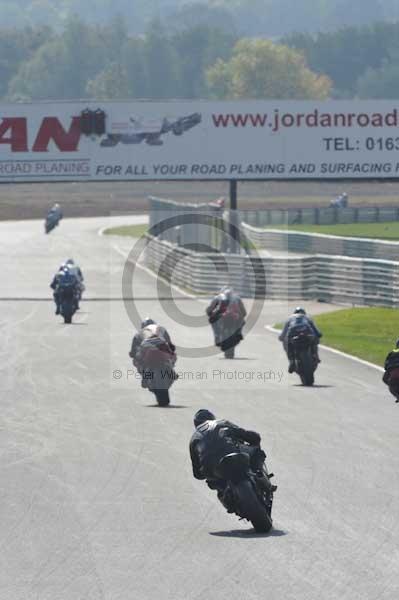 Mallory park Leicestershire;Mallory park photographs;Motorcycle action photographs;Trackday digital images;event digital images;eventdigitalimages;mallory park;no limits trackday;peter wileman photography;trackday;trackday photos