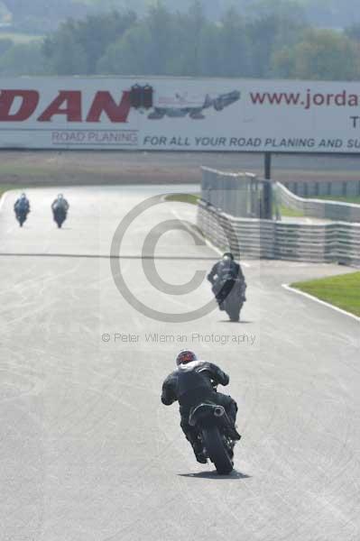 Mallory park Leicestershire;Mallory park photographs;Motorcycle action photographs;Trackday digital images;event digital images;eventdigitalimages;mallory park;no limits trackday;peter wileman photography;trackday;trackday photos