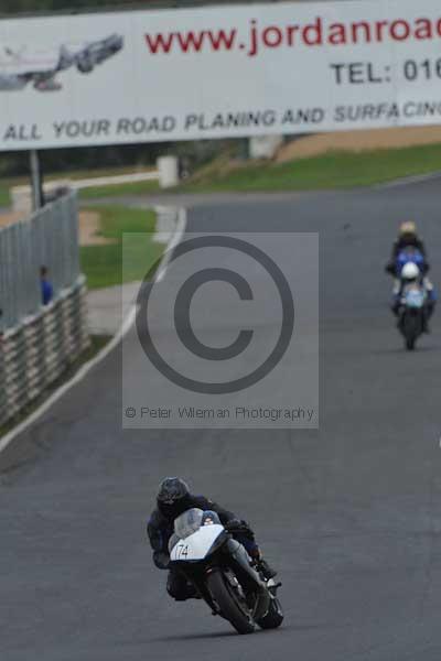 Mallory park Leicestershire;Mallory park photographs;Motorcycle action photographs;Trackday digital images;event digital images;eventdigitalimages;mallory park;no limits trackday;peter wileman photography;trackday;trackday photos
