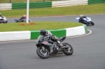 Mallory-park-Leicestershire;Mallory-park-photographs;Motorcycle-action-photographs;Trackday-digital-images;event-digital-images;eventdigitalimages;mallory-park;no-limits-trackday;peter-wileman-photography;trackday;trackday-photos