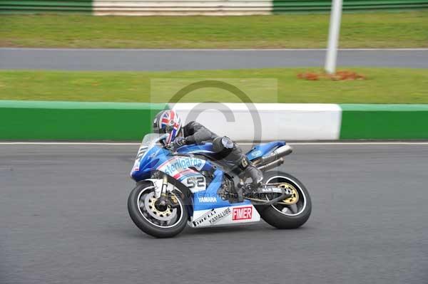 Mallory park Leicestershire;Mallory park photographs;Motorcycle action photographs;Trackday digital images;event digital images;eventdigitalimages;mallory park;no limits trackday;peter wileman photography;trackday;trackday photos