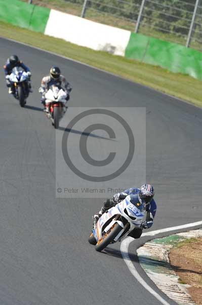 Mallory park Leicestershire;Mallory park photographs;Motorcycle action photographs;Trackday digital images;event digital images;eventdigitalimages;mallory park;no limits trackday;peter wileman photography;trackday;trackday photos