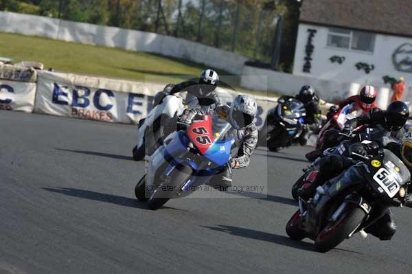 Mallory park Leicestershire;Mallory park photographs;Motorcycle action photographs;Trackday digital images;event digital images;eventdigitalimages;mallory park;no limits trackday;peter wileman photography;trackday;trackday photos