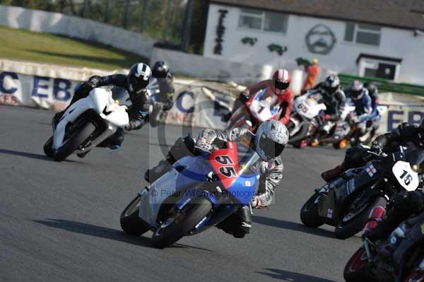 Mallory park Leicestershire;Mallory park photographs;Motorcycle action photographs;Trackday digital images;event digital images;eventdigitalimages;mallory park;no limits trackday;peter wileman photography;trackday;trackday photos