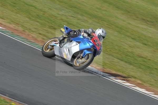 Mallory park Leicestershire;Mallory park photographs;Motorcycle action photographs;Trackday digital images;event digital images;eventdigitalimages;mallory park;no limits trackday;peter wileman photography;trackday;trackday photos