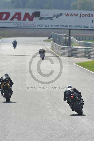 Mallory park Leicestershire;Mallory park photographs;Motorcycle action photographs;Trackday digital images;event digital images;eventdigitalimages;mallory park;no limits trackday;peter wileman photography;trackday;trackday photos