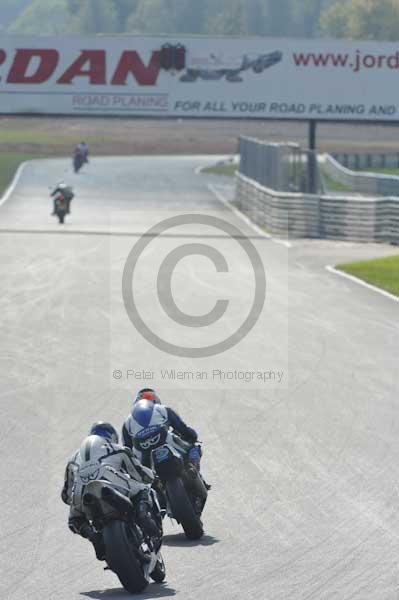 Mallory park Leicestershire;Mallory park photographs;Motorcycle action photographs;Trackday digital images;event digital images;eventdigitalimages;mallory park;no limits trackday;peter wileman photography;trackday;trackday photos