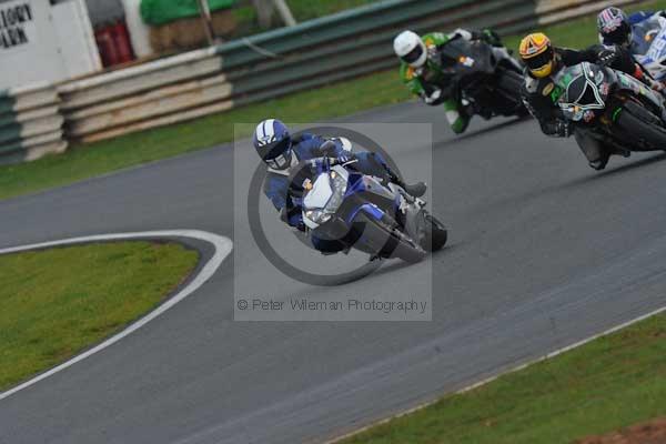 Mallory park Leicestershire;Mallory park photographs;Motorcycle action photographs;Trackday digital images;event digital images;eventdigitalimages;mallory park;no limits trackday;peter wileman photography;trackday;trackday photos