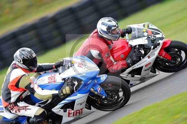 Mallory park Leicestershire;Mallory park photographs;Motorcycle action photographs;Trackday digital images;event digital images;eventdigitalimages;mallory park;no limits trackday;peter wileman photography;trackday;trackday photos