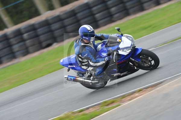 Mallory park Leicestershire;Mallory park photographs;Motorcycle action photographs;Trackday digital images;event digital images;eventdigitalimages;mallory park;no limits trackday;peter wileman photography;trackday;trackday photos