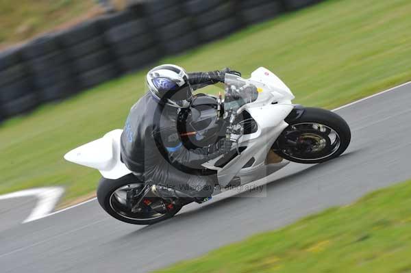 Mallory park Leicestershire;Mallory park photographs;Motorcycle action photographs;Trackday digital images;event digital images;eventdigitalimages;mallory park;no limits trackday;peter wileman photography;trackday;trackday photos