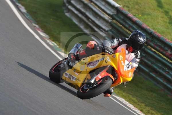 Mallory park Leicestershire;Mallory park photographs;Motorcycle action photographs;Trackday digital images;event digital images;eventdigitalimages;mallory park;no limits trackday;peter wileman photography;trackday;trackday photos