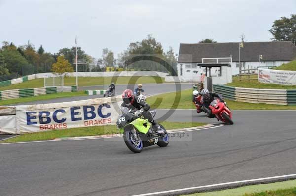 Mallory park Leicestershire;Mallory park photographs;Motorcycle action photographs;Trackday digital images;event digital images;eventdigitalimages;mallory park;no limits trackday;peter wileman photography;trackday;trackday photos