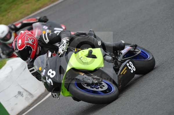 Mallory park Leicestershire;Mallory park photographs;Motorcycle action photographs;Trackday digital images;event digital images;eventdigitalimages;mallory park;no limits trackday;peter wileman photography;trackday;trackday photos