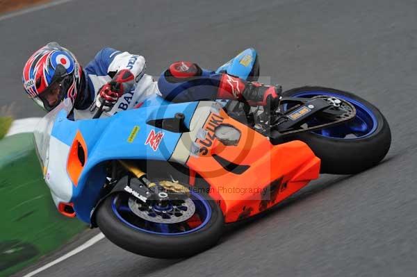 Mallory park Leicestershire;Mallory park photographs;Motorcycle action photographs;Trackday digital images;event digital images;eventdigitalimages;mallory park;no limits trackday;peter wileman photography;trackday;trackday photos
