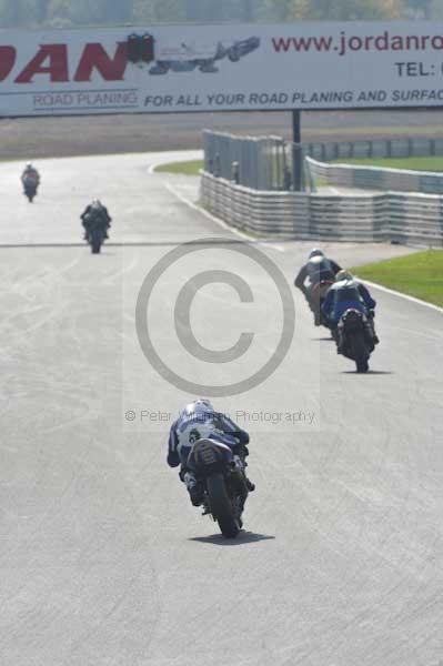 Mallory park Leicestershire;Mallory park photographs;Motorcycle action photographs;Trackday digital images;event digital images;eventdigitalimages;mallory park;no limits trackday;peter wileman photography;trackday;trackday photos
