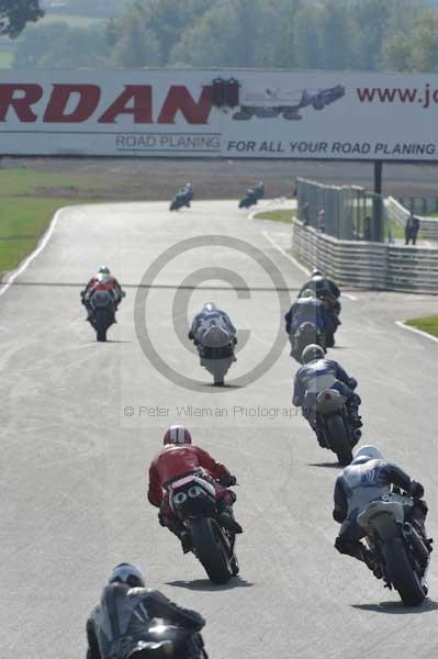 Mallory park Leicestershire;Mallory park photographs;Motorcycle action photographs;Trackday digital images;event digital images;eventdigitalimages;mallory park;no limits trackday;peter wileman photography;trackday;trackday photos