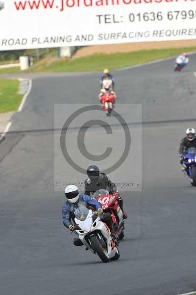 Mallory park Leicestershire;Mallory park photographs;Motorcycle action photographs;Trackday digital images;event digital images;eventdigitalimages;mallory park;no limits trackday;peter wileman photography;trackday;trackday photos