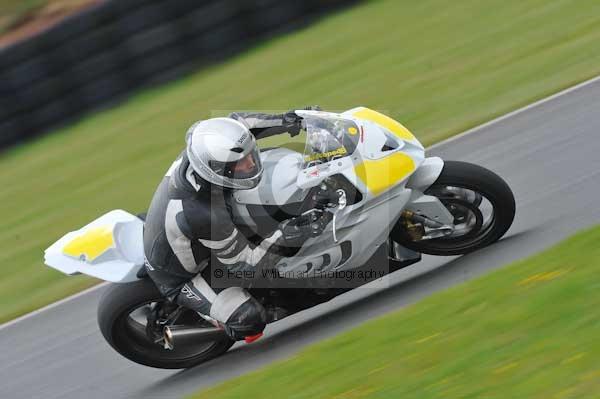 Mallory park Leicestershire;Mallory park photographs;Motorcycle action photographs;Trackday digital images;event digital images;eventdigitalimages;mallory park;no limits trackday;peter wileman photography;trackday;trackday photos