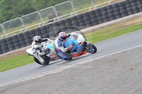 Mallory park Leicestershire;Mallory park photographs;Motorcycle action photographs;Trackday digital images;event digital images;eventdigitalimages;mallory park;no limits trackday;peter wileman photography;trackday;trackday photos