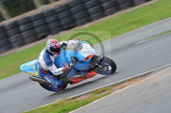 Mallory park Leicestershire;Mallory park photographs;Motorcycle action photographs;Trackday digital images;event digital images;eventdigitalimages;mallory park;no limits trackday;peter wileman photography;trackday;trackday photos