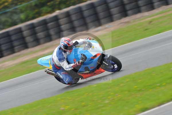 Mallory park Leicestershire;Mallory park photographs;Motorcycle action photographs;Trackday digital images;event digital images;eventdigitalimages;mallory park;no limits trackday;peter wileman photography;trackday;trackday photos