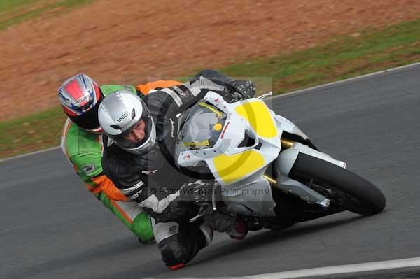 Mallory park Leicestershire;Mallory park photographs;Motorcycle action photographs;Trackday digital images;event digital images;eventdigitalimages;mallory park;no limits trackday;peter wileman photography;trackday;trackday photos