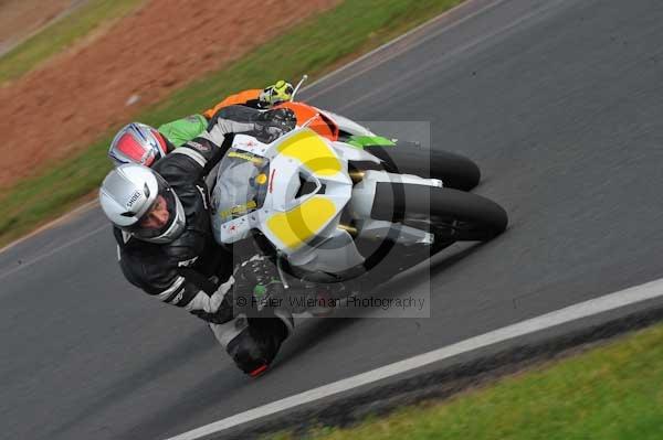 Mallory park Leicestershire;Mallory park photographs;Motorcycle action photographs;Trackday digital images;event digital images;eventdigitalimages;mallory park;no limits trackday;peter wileman photography;trackday;trackday photos