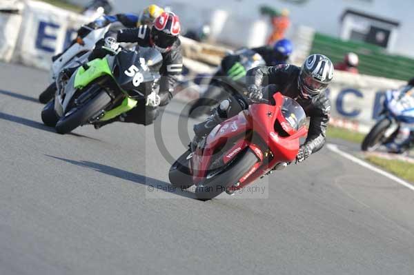 Mallory park Leicestershire;Mallory park photographs;Motorcycle action photographs;Trackday digital images;event digital images;eventdigitalimages;mallory park;no limits trackday;peter wileman photography;trackday;trackday photos