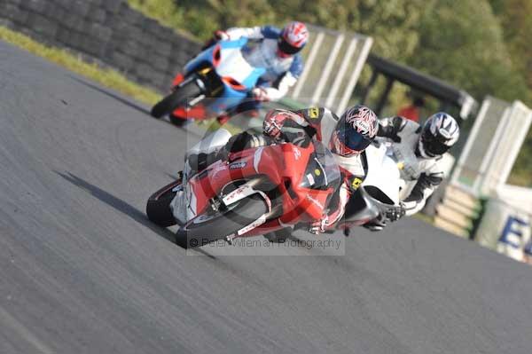 Mallory park Leicestershire;Mallory park photographs;Motorcycle action photographs;Trackday digital images;event digital images;eventdigitalimages;mallory park;no limits trackday;peter wileman photography;trackday;trackday photos
