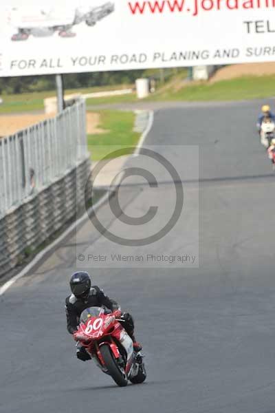 Mallory park Leicestershire;Mallory park photographs;Motorcycle action photographs;Trackday digital images;event digital images;eventdigitalimages;mallory park;no limits trackday;peter wileman photography;trackday;trackday photos