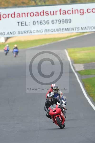 Mallory park Leicestershire;Mallory park photographs;Motorcycle action photographs;Trackday digital images;event digital images;eventdigitalimages;mallory park;no limits trackday;peter wileman photography;trackday;trackday photos