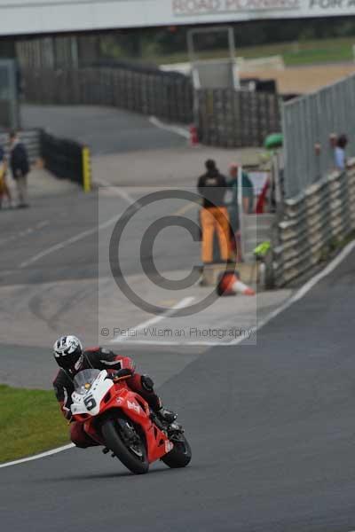 Mallory park Leicestershire;Mallory park photographs;Motorcycle action photographs;Trackday digital images;event digital images;eventdigitalimages;mallory park;no limits trackday;peter wileman photography;trackday;trackday photos