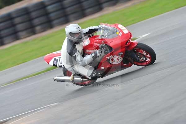 Mallory park Leicestershire;Mallory park photographs;Motorcycle action photographs;Trackday digital images;event digital images;eventdigitalimages;mallory park;no limits trackday;peter wileman photography;trackday;trackday photos