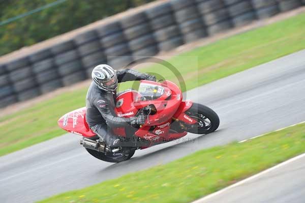 Mallory park Leicestershire;Mallory park photographs;Motorcycle action photographs;Trackday digital images;event digital images;eventdigitalimages;mallory park;no limits trackday;peter wileman photography;trackday;trackday photos