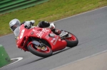 Mallory-park-Leicestershire;Mallory-park-photographs;Motorcycle-action-photographs;Trackday-digital-images;event-digital-images;eventdigitalimages;mallory-park;no-limits-trackday;peter-wileman-photography;trackday;trackday-photos