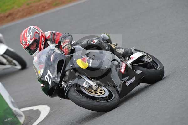 Mallory park Leicestershire;Mallory park photographs;Motorcycle action photographs;Trackday digital images;event digital images;eventdigitalimages;mallory park;no limits trackday;peter wileman photography;trackday;trackday photos