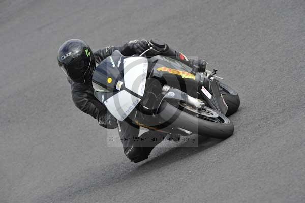 Mallory park Leicestershire;Mallory park photographs;Motorcycle action photographs;Trackday digital images;event digital images;eventdigitalimages;mallory park;no limits trackday;peter wileman photography;trackday;trackday photos