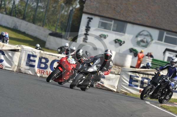 Mallory park Leicestershire;Mallory park photographs;Motorcycle action photographs;Trackday digital images;event digital images;eventdigitalimages;mallory park;no limits trackday;peter wileman photography;trackday;trackday photos