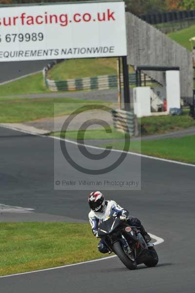 Mallory park Leicestershire;Mallory park photographs;Motorcycle action photographs;Trackday digital images;event digital images;eventdigitalimages;mallory park;no limits trackday;peter wileman photography;trackday;trackday photos